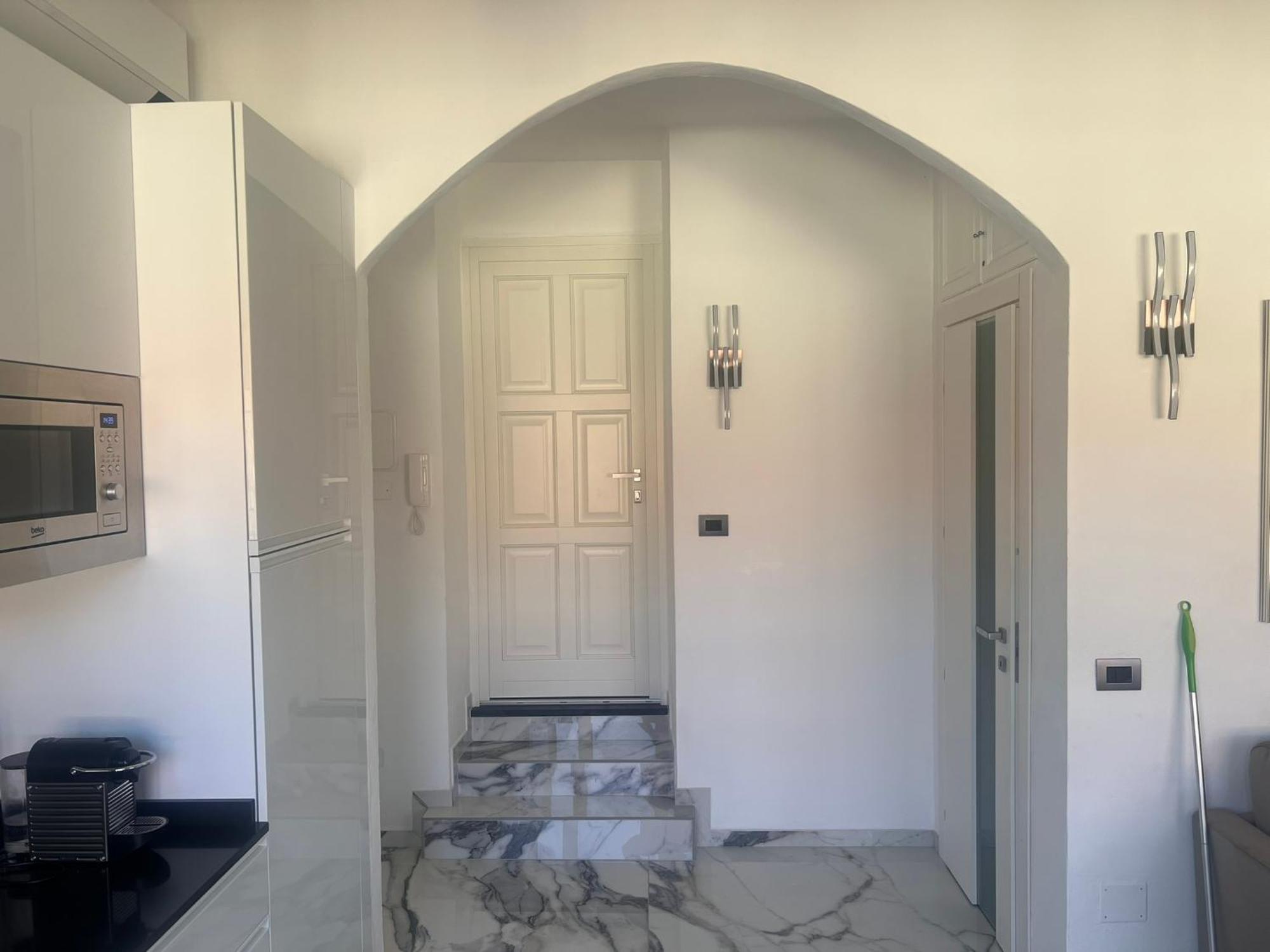 Casa Vacanza " La Rosa " Imperia Liguria Exterior photo
